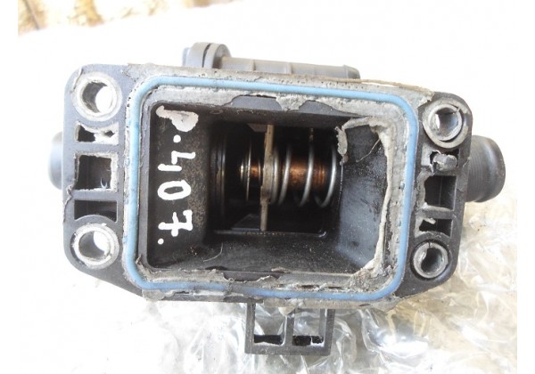 корпус термостата Peugeot, Citroen 1.6 hdi, 9647767180